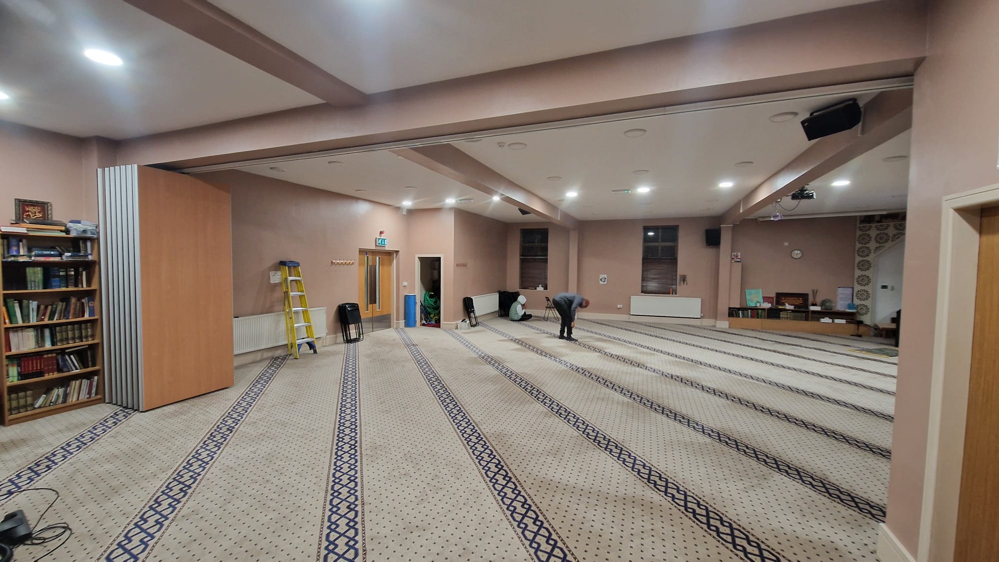 Glass acoustic wall Central London workspace